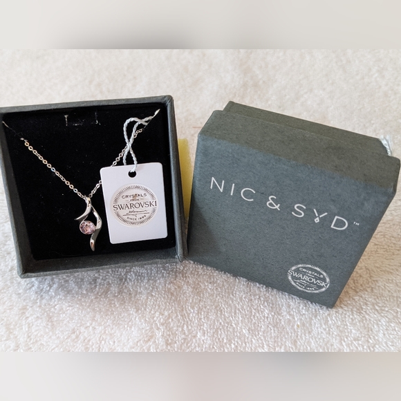 *❤️Pink Angel Swarovski Crystal Pendant  Silver Necklace, Nic&Syd, 17"2"extender - Picture 5 of 6